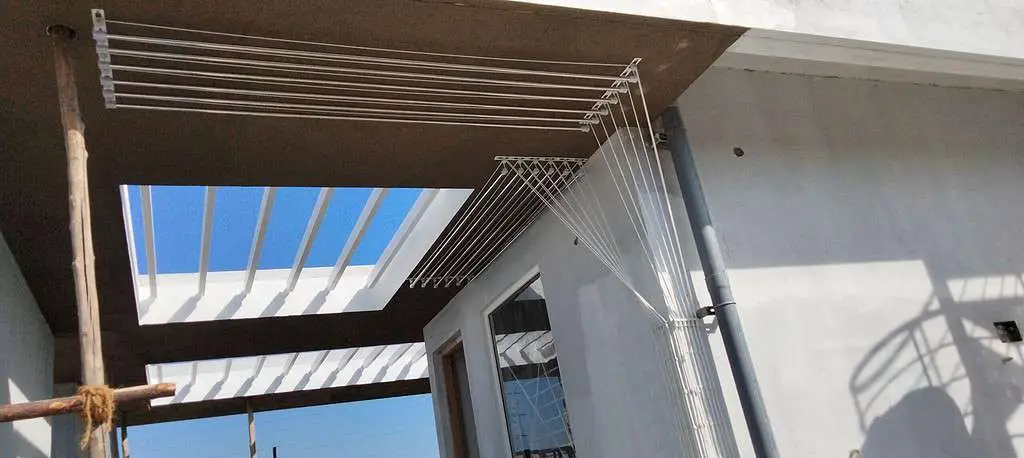 Ceiling clothes drying hangers