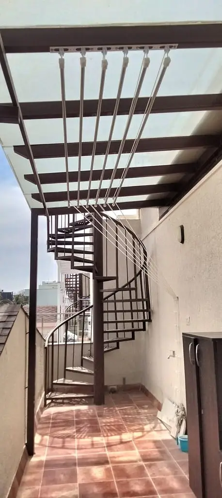 Ceiling clothes drying hangers